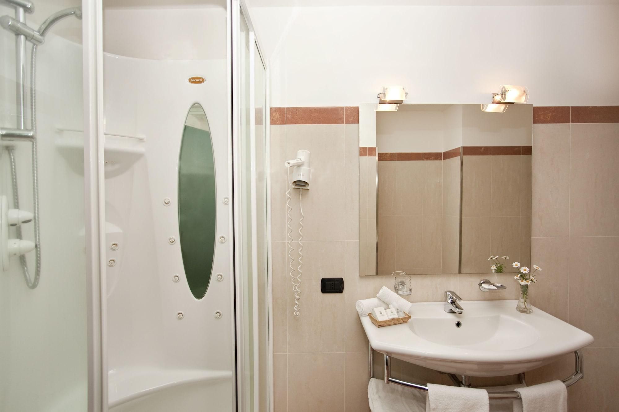 Grande Maugeri Hotel 4*